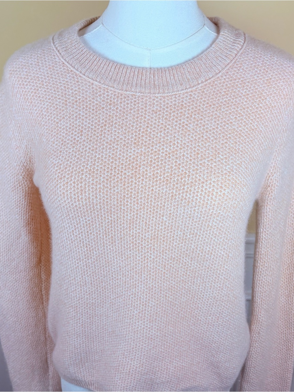 🌸 Club Monaco 100% Cashmere Blush Beige Pink Textured Sweater M
